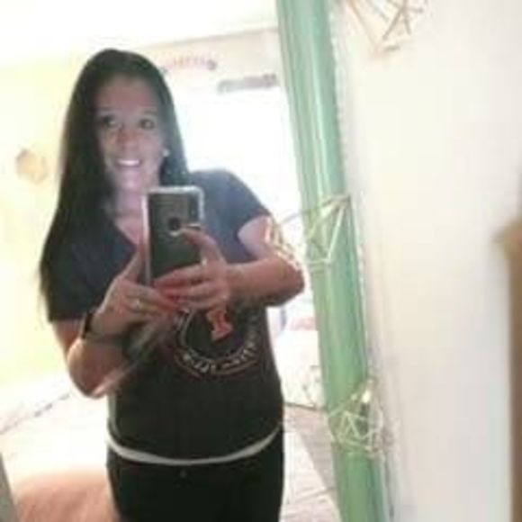 Meet your Posher, Leigh - Picture 1 of 1